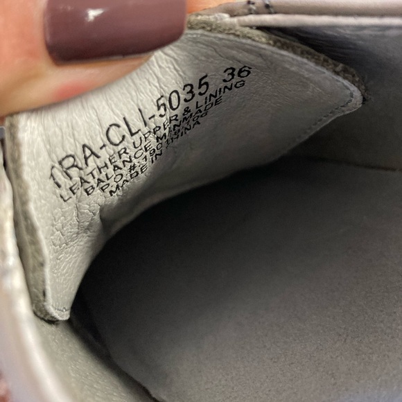 TRAQ by Alegria Lace-up Shoes - Picture 8 of 9